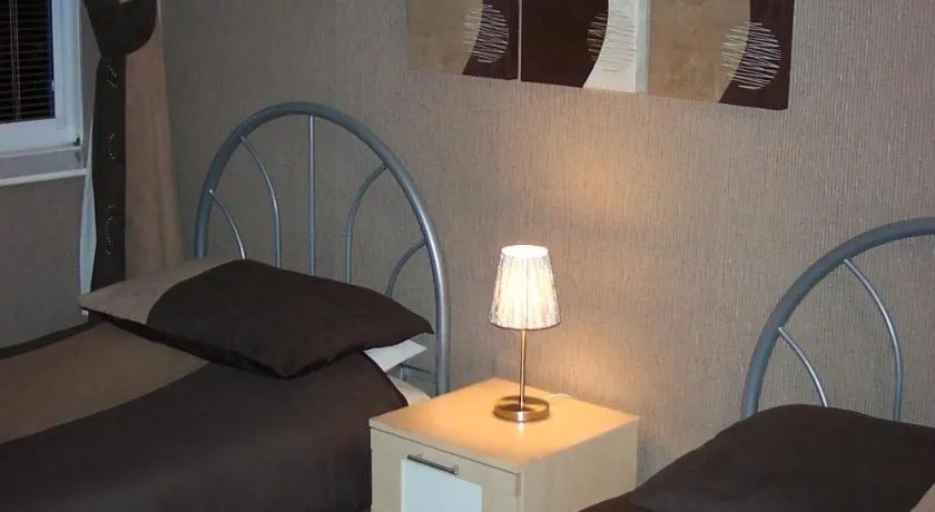Melrose Guest House - Image 1