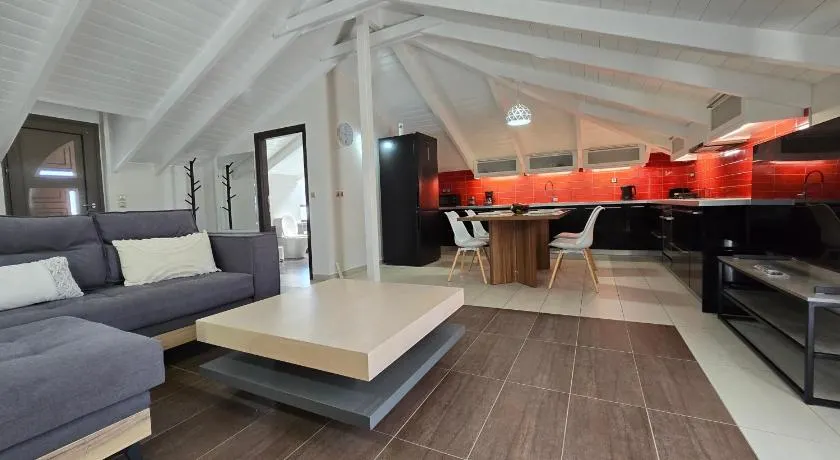 Tomorrow attic apartment - Image 1