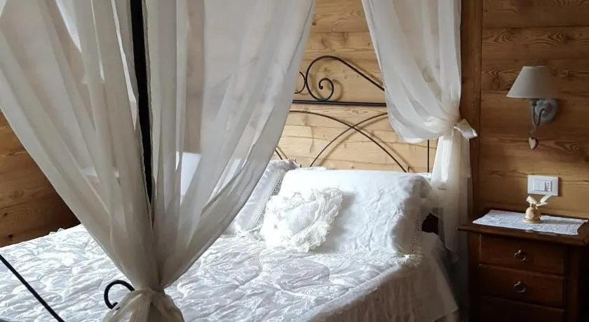 La Villa - Image 1