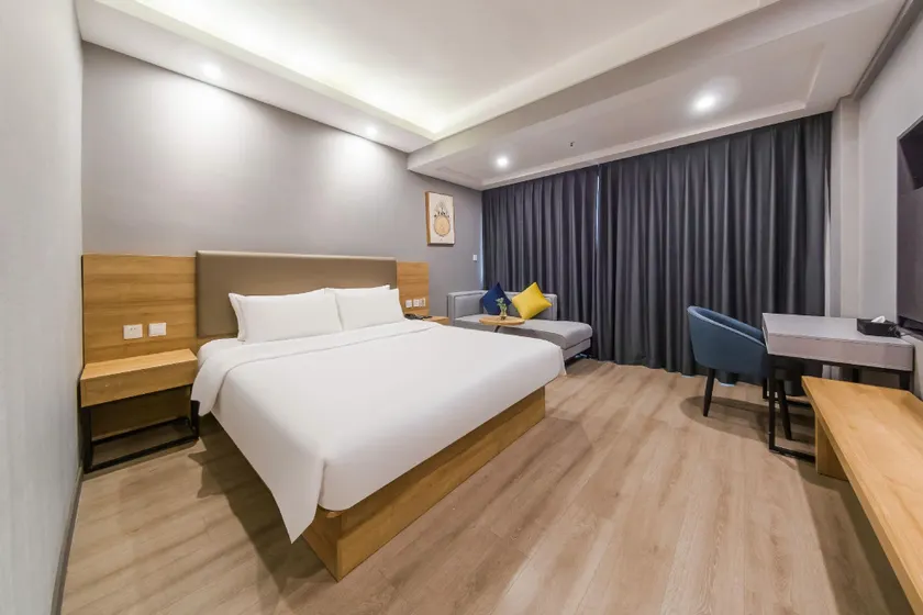 Home Inn Neo Chengdu West Automobile City Taipingyuan Metro Station - Image 1