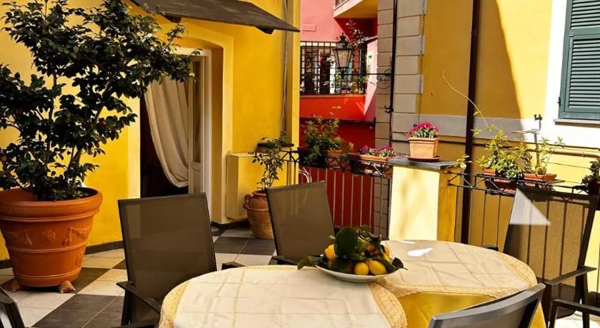 La Poesia Apartment - Image 1