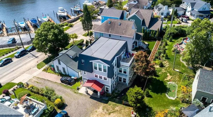 New Listing! 4 Bedroom Home on North Beach! - Image 1