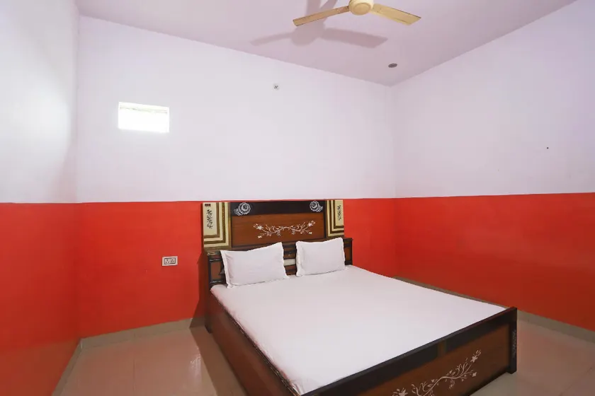 SPOT ON 39882 Hotel Shanti Plaza - Image 1