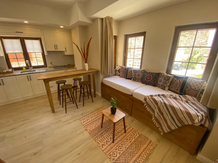 Casa De Side - Family Apartment in Antique Town - Image 1