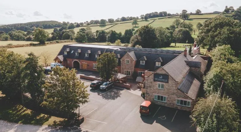 The White Hart Inn - Image 1