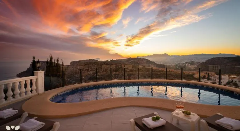 Villa Sunset Rock by Abahana Villas - Image 1