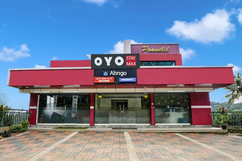 Hotel O Stay Max - Image 1