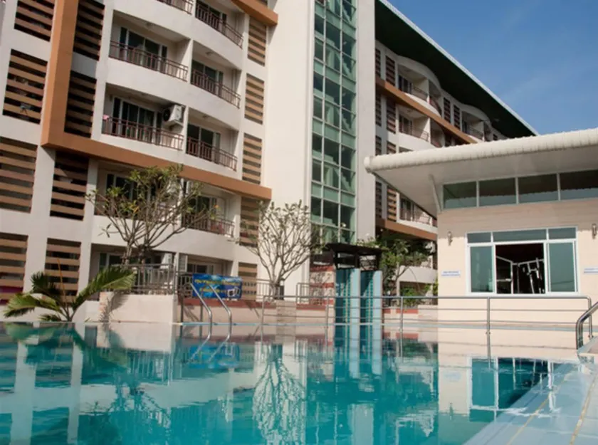 Charoenkrung Place - Image 1