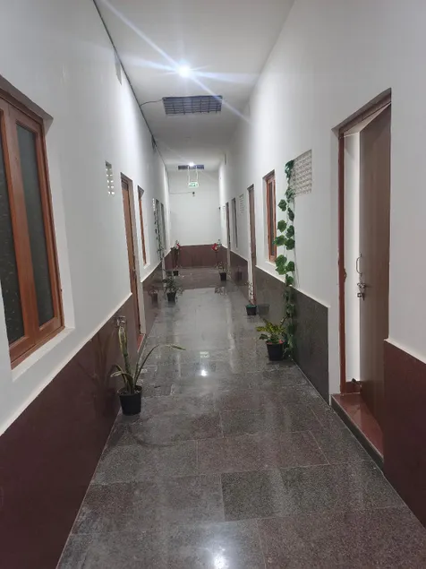 Bhanwar VILLA HOTEL - Image 1