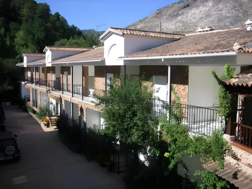 Apartamentos El Parral - Image 1