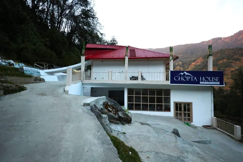 Chopta House Hotel and Restaurant - Image 1