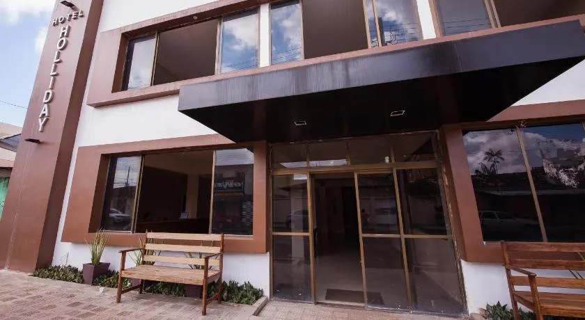 Hotel Holliday - Image 1