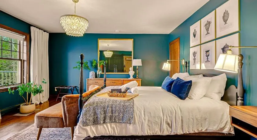 Estello Suites & Spa - Image 1