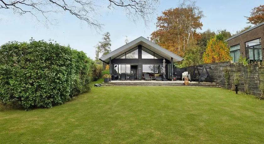 3 Bedroom Stunning Home In Sunds - Image 1
