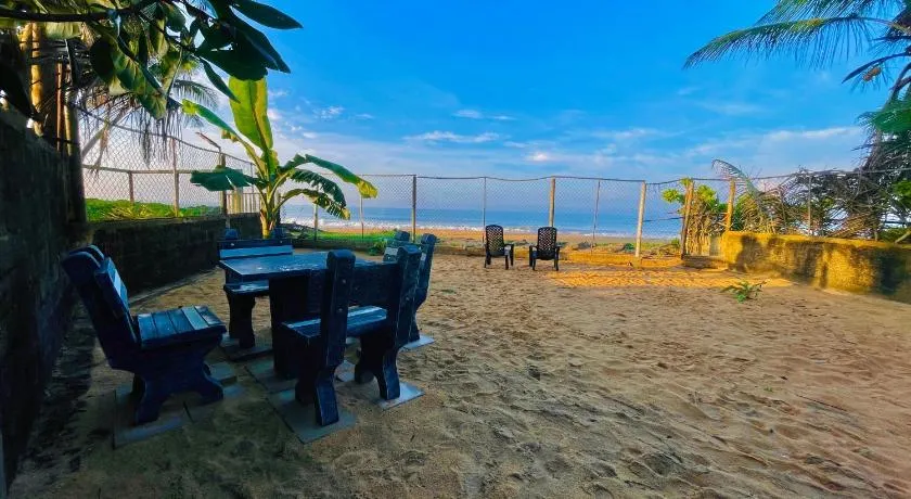 Sashini Beach House - Image 1