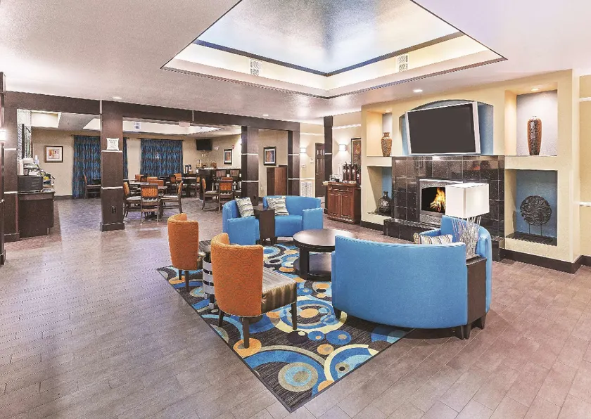 Sonesta Essential HOU Airport Road - Image 1