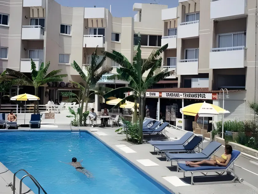 Sea Apartments - Image 1