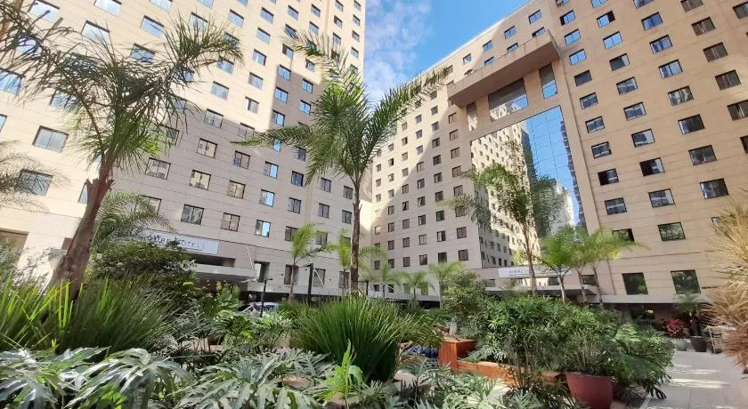 EXCELENTE Flat proximo ao Shopping Ibirapuera - Image 1
