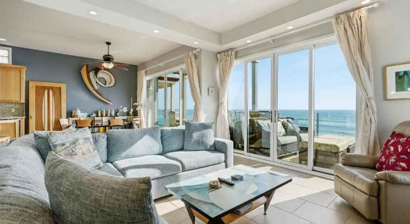 Oceanfront 3BR Condo, Balcony, Fire Pit, Shared Beach, Sleeps 6 - Image 1