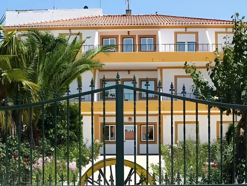 Graca Hotel - Image 1