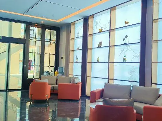 Pingshan Mahu Impression Hotel (Neighborhood Center) - Image 1
