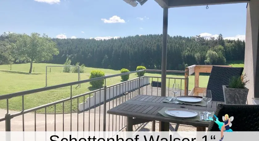 Ferienwohnung Schottenhof Walser 1 - Alleinlage im Grünen mit Panoramablick - Image 1