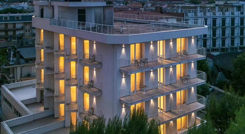 Hotel Velia - Image 1