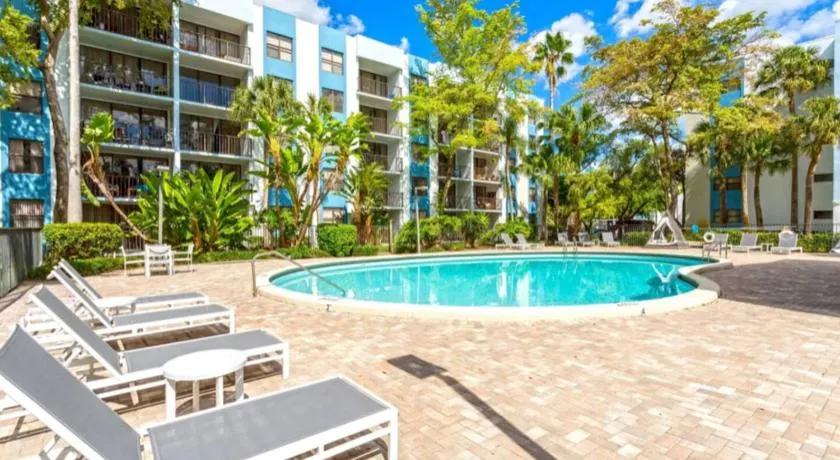 Urban Escape 2 Bed Unit In Miami near Whole Foods - Image 1