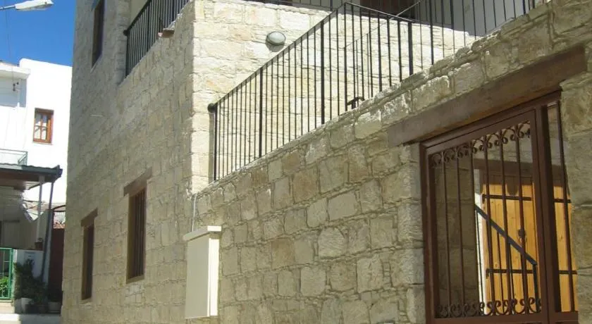 Omodos Katoi Holiday Homes - Image 1