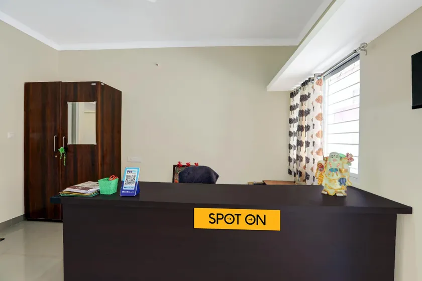 SPOT ON Formula 1 Residency - Image 1