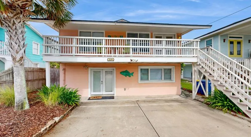 Ocean-View Hideaway | Steps to Beach | Snowbird Availability - Image 1