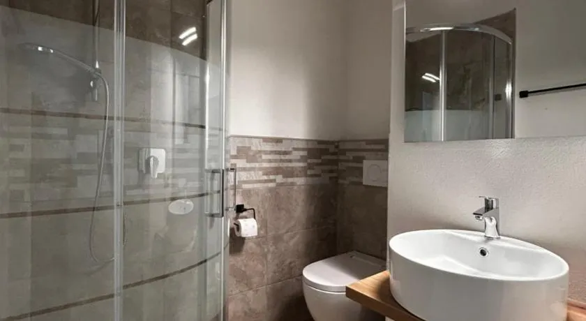 Domo MamaTzia Rooms - Image 1