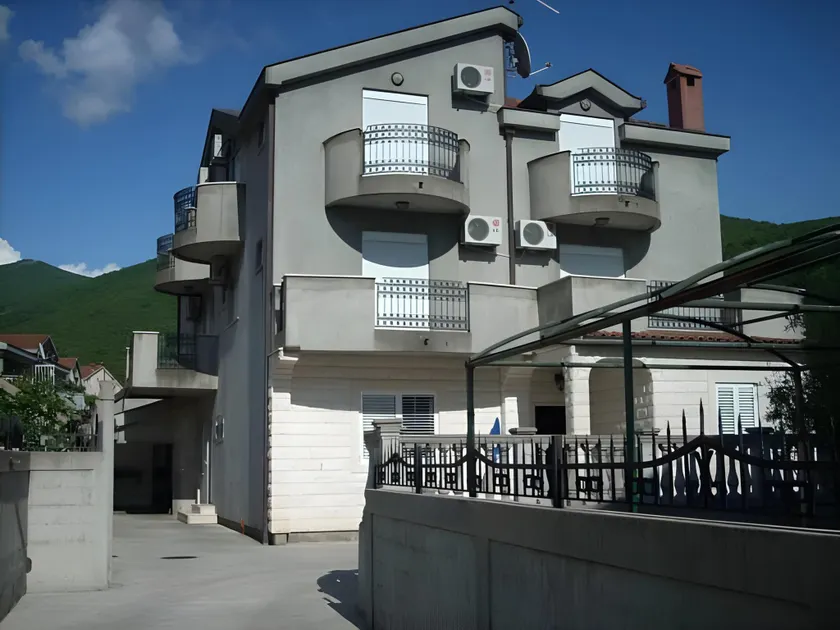 Guest House Villa Živanović - Image 1