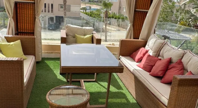 هاسندا باى عائلات فقط - Image 1