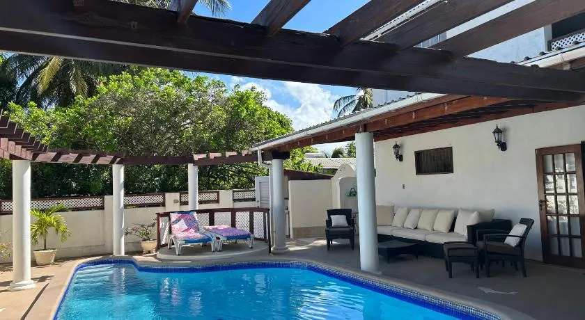 11 Gibbs Glade - Image 1
