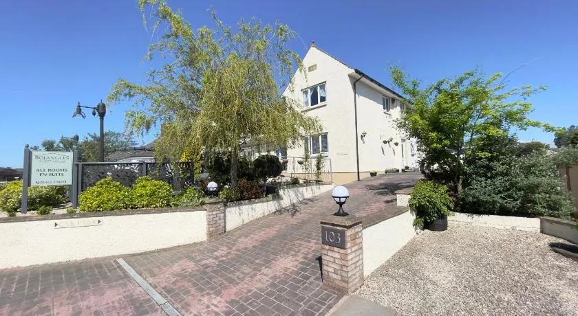 Bojangles Guest House - Image 1