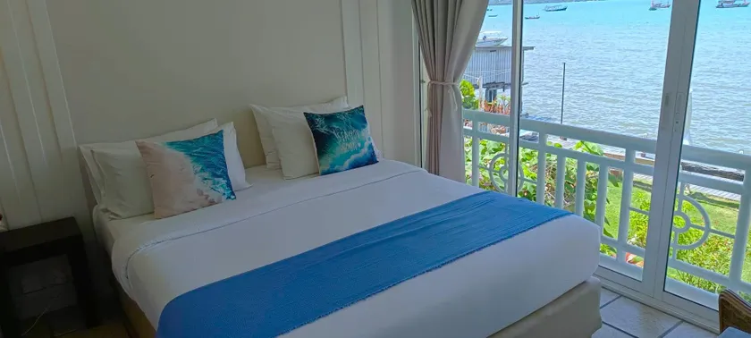 Baan Sattahip by the sea - Image 1