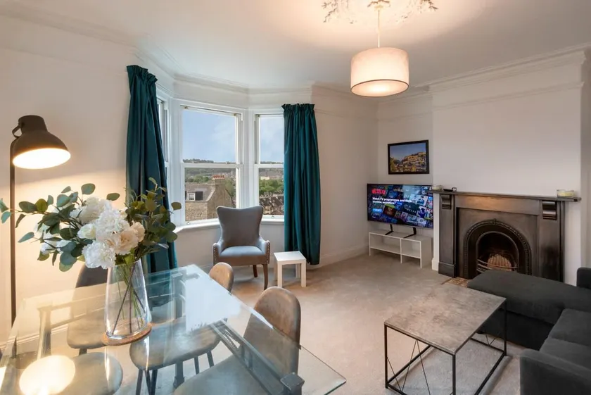 Beautiful views! 3 great doubles! - Image 1