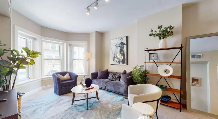 Chic River North Retreat - Image 1