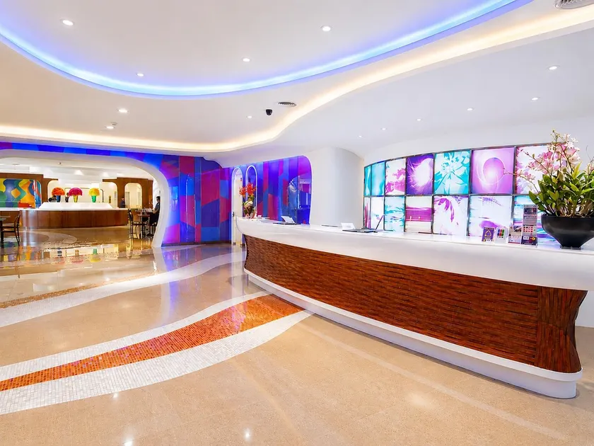 Hip Hotel Bangkok - Image 1