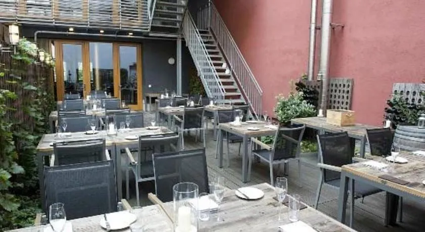165m2 Downtown Family Suite 5BR, 3Bath, kids room, 11min Alexanderplatz - Image 1