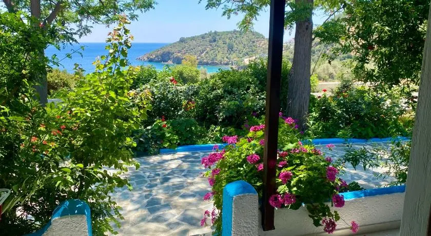 Studios Ioanna Limnionas Samos - Image 1
