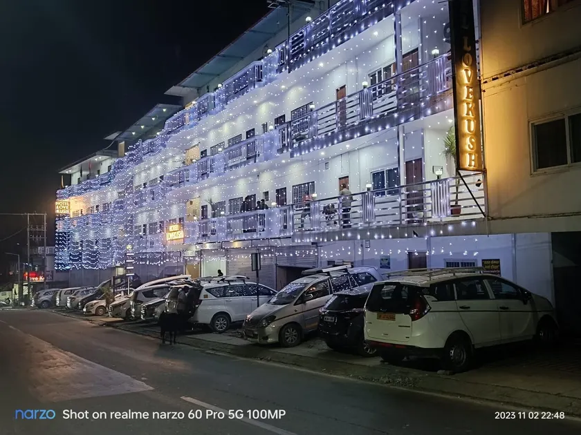 Hotel Lovekush - Image 1