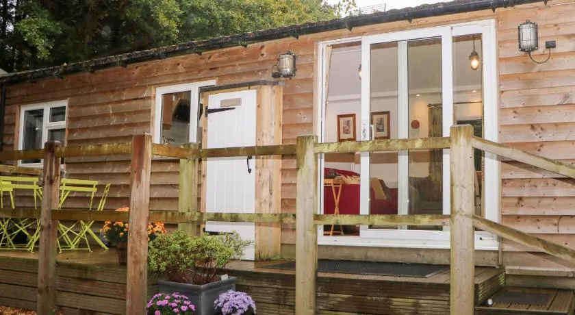 Orchard Lodge - Image 1