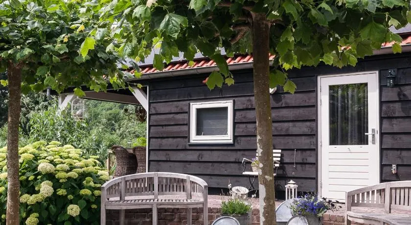 Bed & Breakfast De Schuur Inn - Image 1