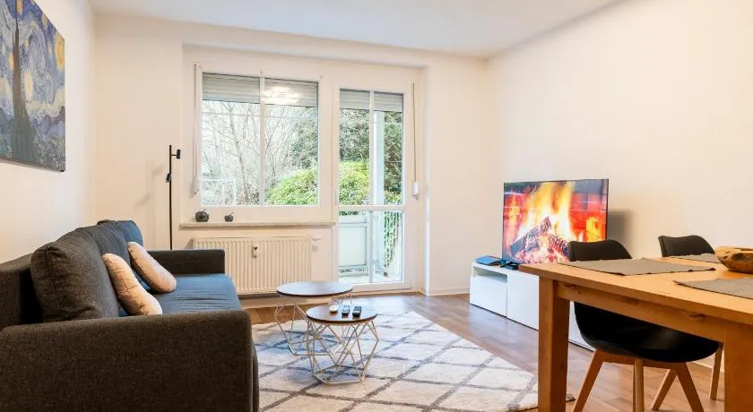 Cityapartment mit großem Balkon am Stadtpark- DisneyPlus und 300mbs Internet - Image 1