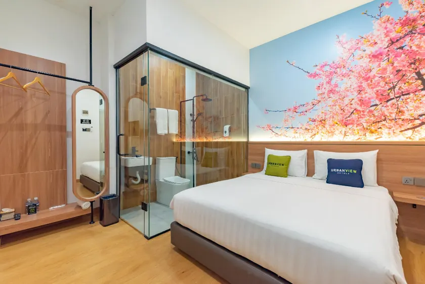 Urbanview Hotel R House Batuaji - Image 1