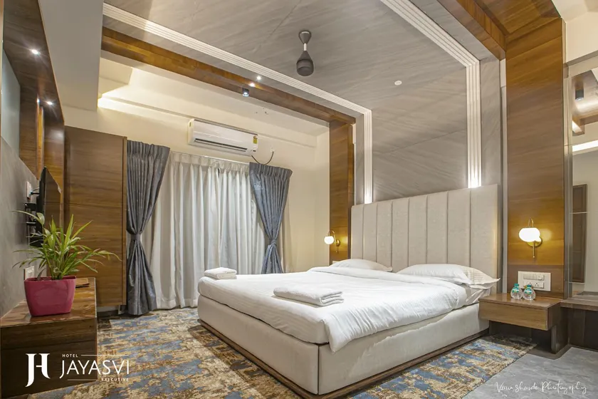 Hotel Jayasvi - Image 1