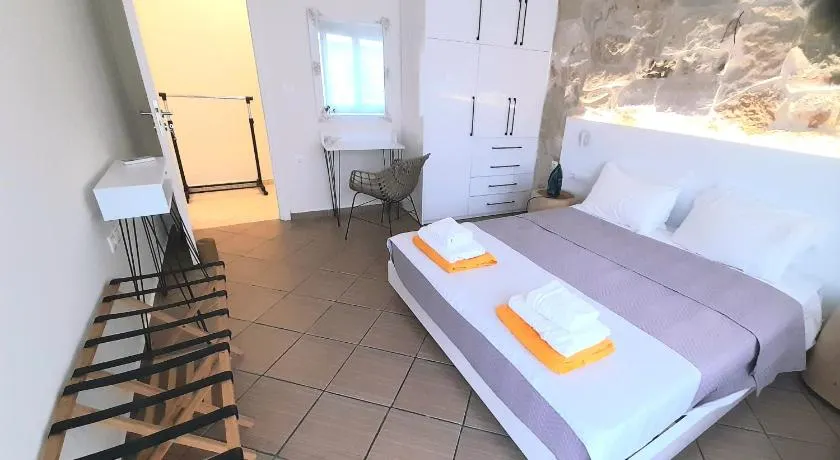 Apartment Split Level - Image 1