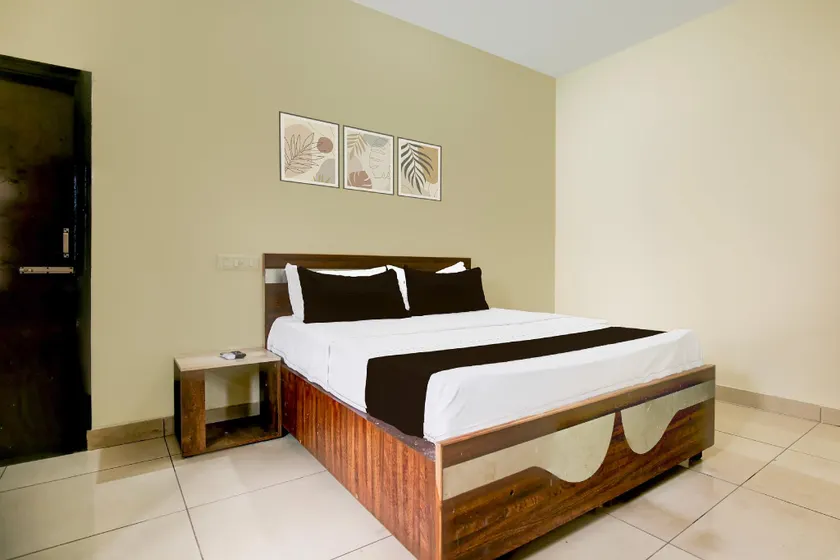 Hotel O WATER FRONT - Image 1